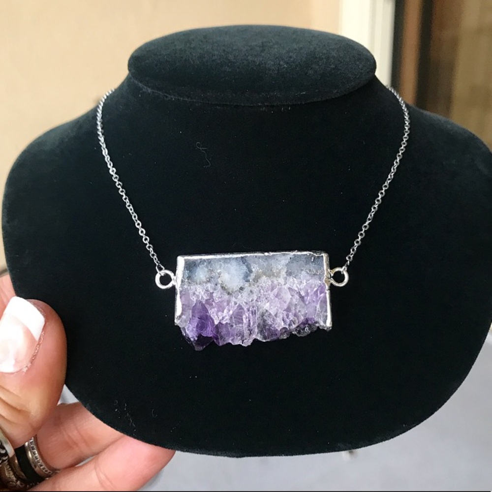Boho raw amethyst cluster slice silver necklace - Picture 6 of 8